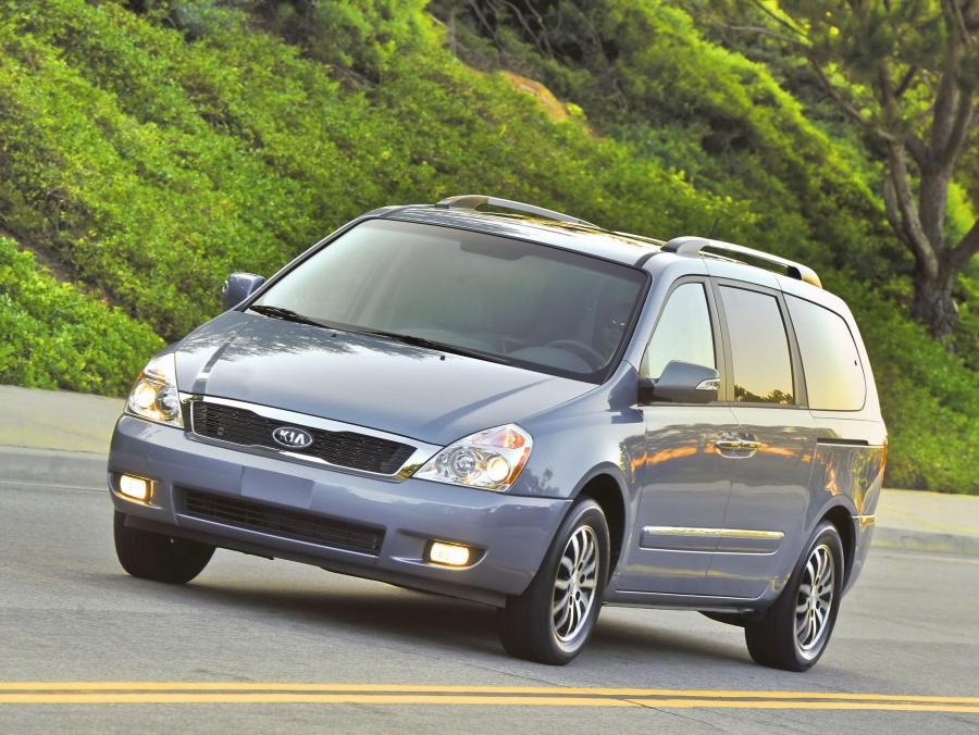  Kia Sedona 2010 года  (фото 46 из 54)